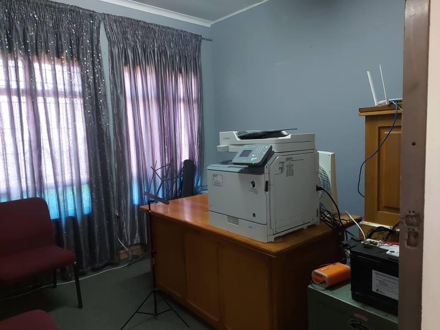 Commercial Property for Sale in Oos Einde North West